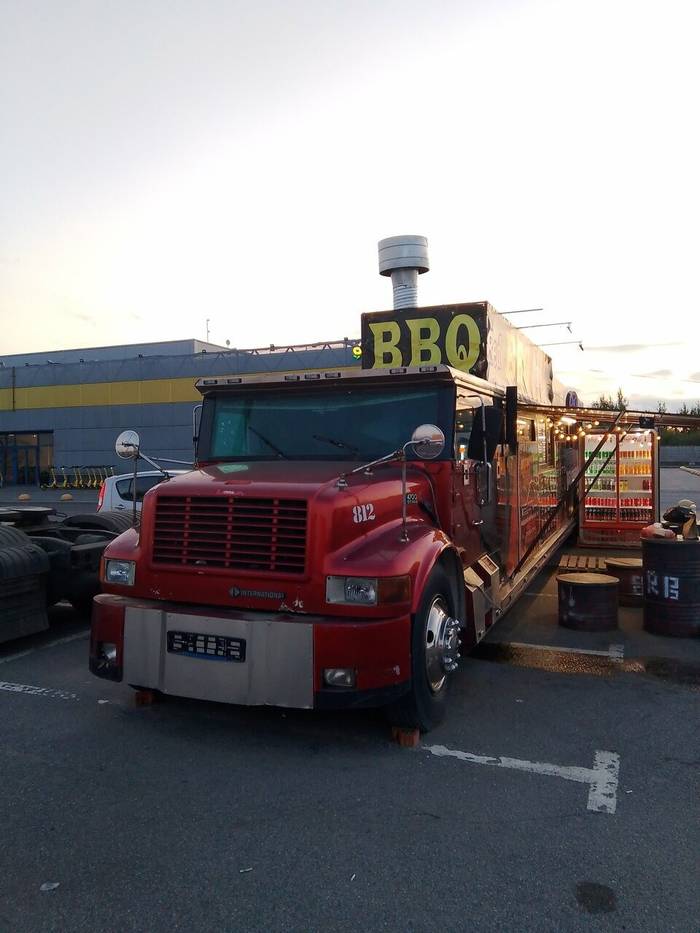 Стритфуд BBQ Red Barrel