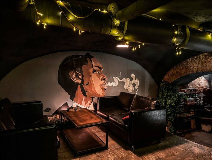 Underground Lounge