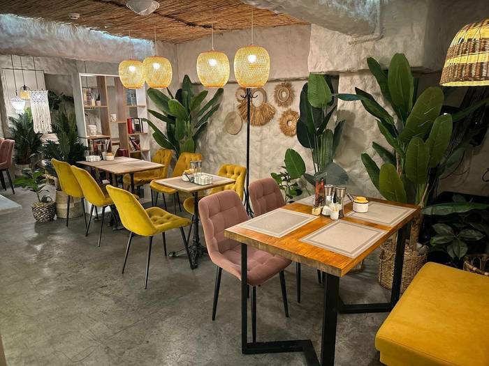 Поле Craft Bar & Bali Cafe